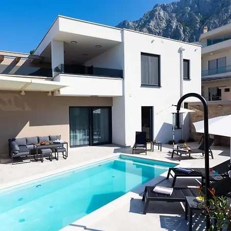 Mandala Villa *